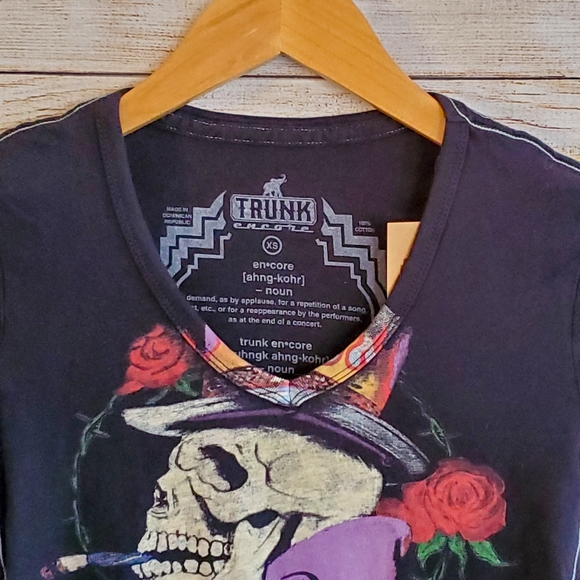 Trunk Ltd Posion Tee Shirt Skull Smoking Joint - Picture 6 of 8